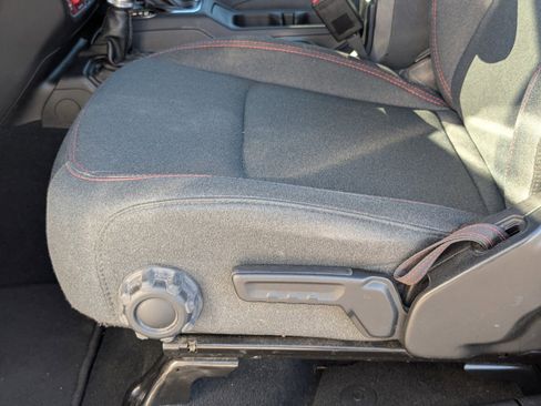 Certified 2024 Jeep Wrangler Unlimited Rubicon image 11