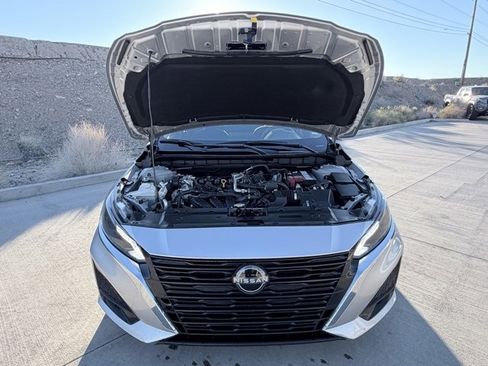 Used 2024 Nissan Altima 2.5 SV image 36