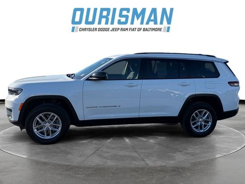 Used 2023 Jeep Grand Cherokee L Laredo image 3