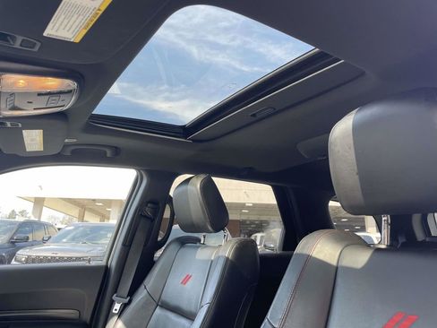 Certified 2024 Dodge Durango GT image 28