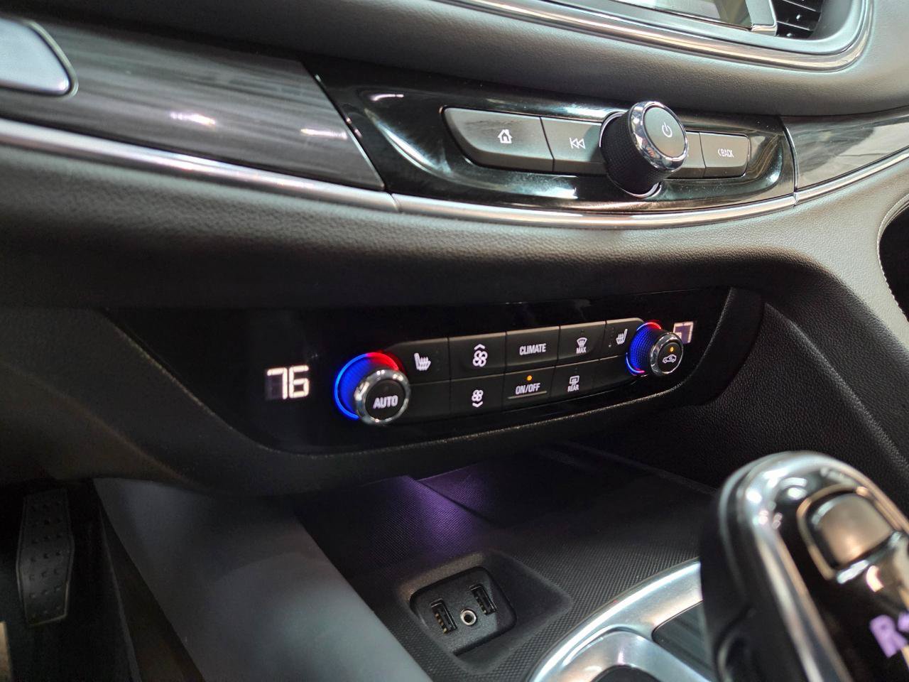 Used 2019 Buick Enclave Essence AWD/4WD image 23