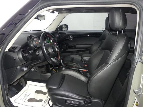 Used 2019 MINI Cooper S w/ Signature Upholstery Package image 19