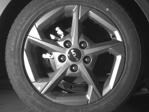 Used 2025 Kia K4 LXS image 15