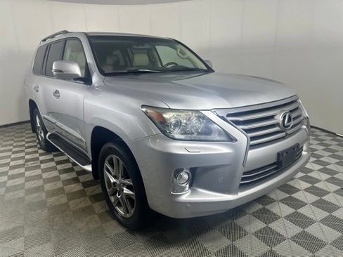 Used 2013 Lexus LX 570 4WD image 1