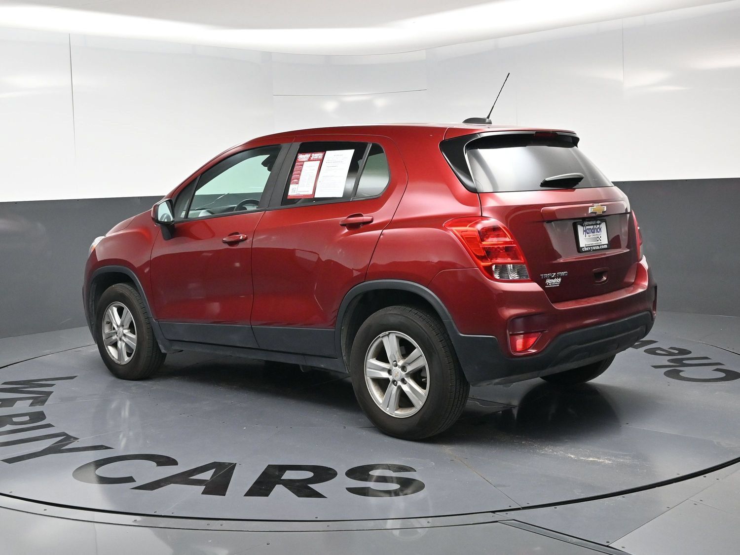 Used 2021 Chevrolet Trax LS w/ Tint and Cruise Package AWD/4WD image 7