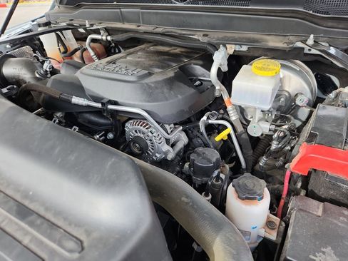 Used 2024 RAM 2500 Big Horn w/ Bed Utility Group image 16