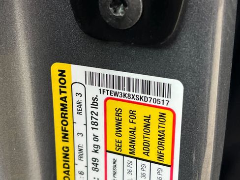 Used 2025 Ford F150 XLT w/ Equipment Group 301A Standard RWD image 29