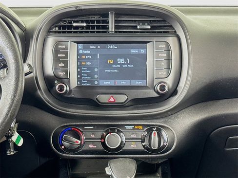 Used 2020 Kia Soul LX image 12