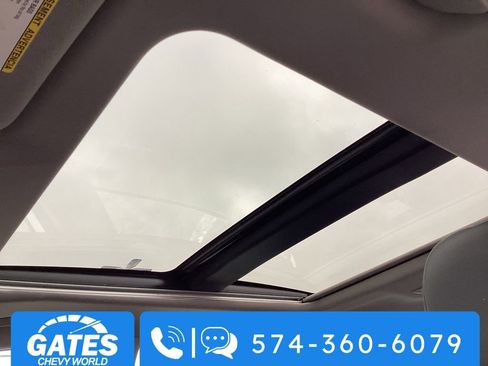 Used 2023 Toyota Camry XSE image 4