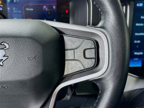 Used 2021 Ford Bronco Badlands image 22