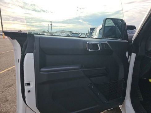 Used 2025 Ford Bronco Big Bend image 16