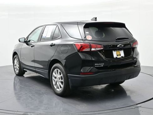 Used 2023 Chevrolet Equinox LS w/ LS Convenience Package image 8