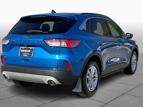 Used 2020 Ford Escape SE image 13