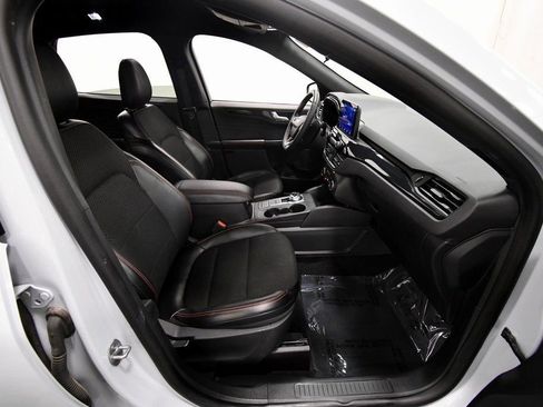 Used 2025 Ford Escape ST-Line Select image 19