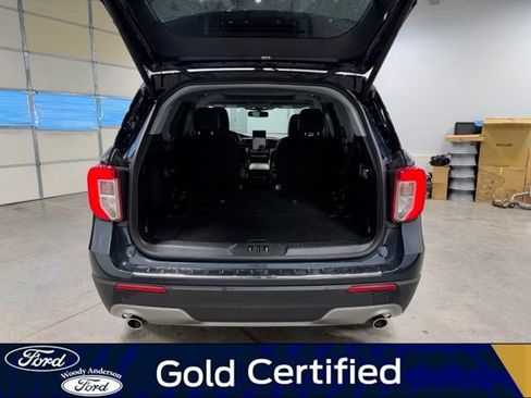 Certified 2023 Ford Explorer Limited w/ Limited Technology Package AWD/4WD image 7