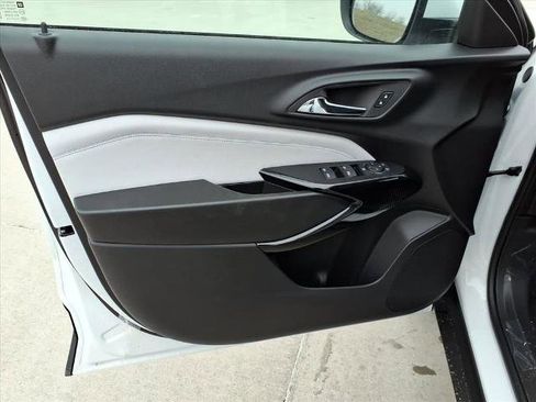 New 2026 Chevrolet Trax LT w/ LT Convenience Package image 14