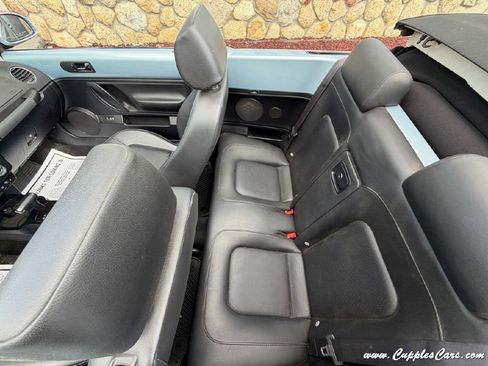 Used 2009 Volkswagen Beetle S FWD image 28