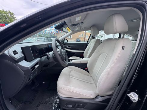 Used 2025 Hyundai Sonata SEL FWD image 9