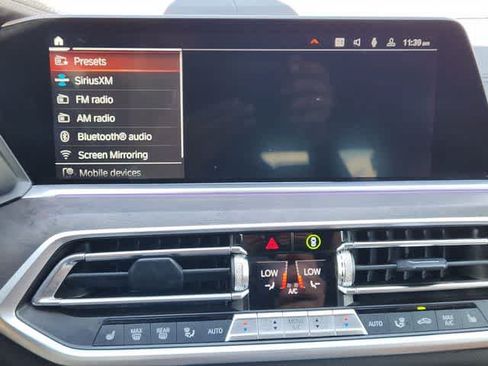 Used 2022 BMW X5 sDrive40i w/ M Sport Package RWD image 15