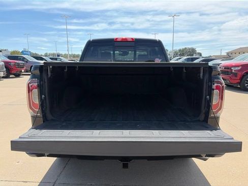 Used 2016 GMC Sierra 1500 Denali w/ Enhanced Driver Alert Package AWD/4WD image 5