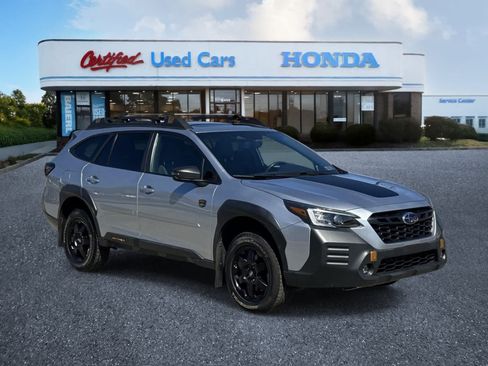 Used 2023 Subaru Outback Wilderness AWD/4WD image 7