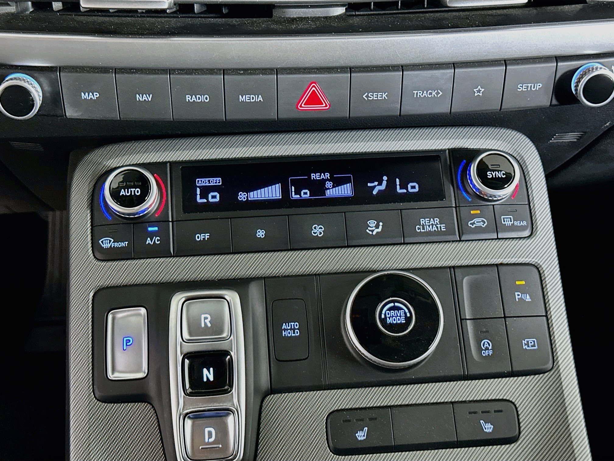 Used 2025 Hyundai Palisade SEL FWD image 24