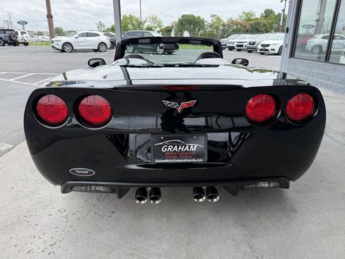 Used 2006 Chevrolet Corvette Convertible w/ 3LT w/ Preferred Equipment Group RWD image 8