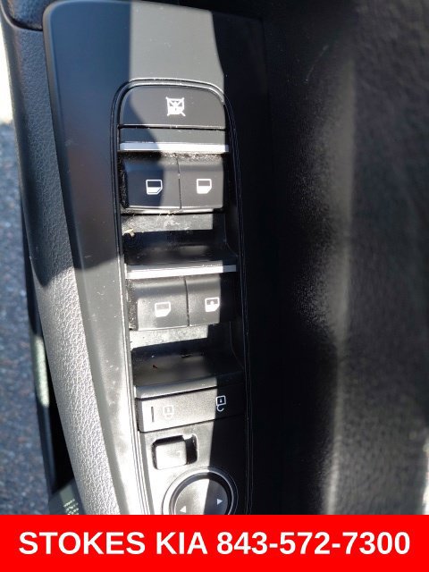 Used 2019 Kia Forte LXS FWD image 18