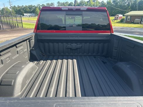 Used 2021 Chevrolet Silverado 2500 LTZ w/ LTZ Plus Package AWD/4WD image 12