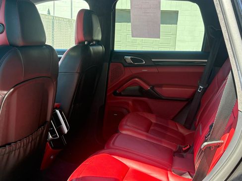 Used 2016 Porsche Cayenne GTS AWD/4WD image 28