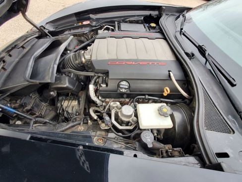 Used 2019 Chevrolet Corvette Stingray Coupe w/ 1LT image 26