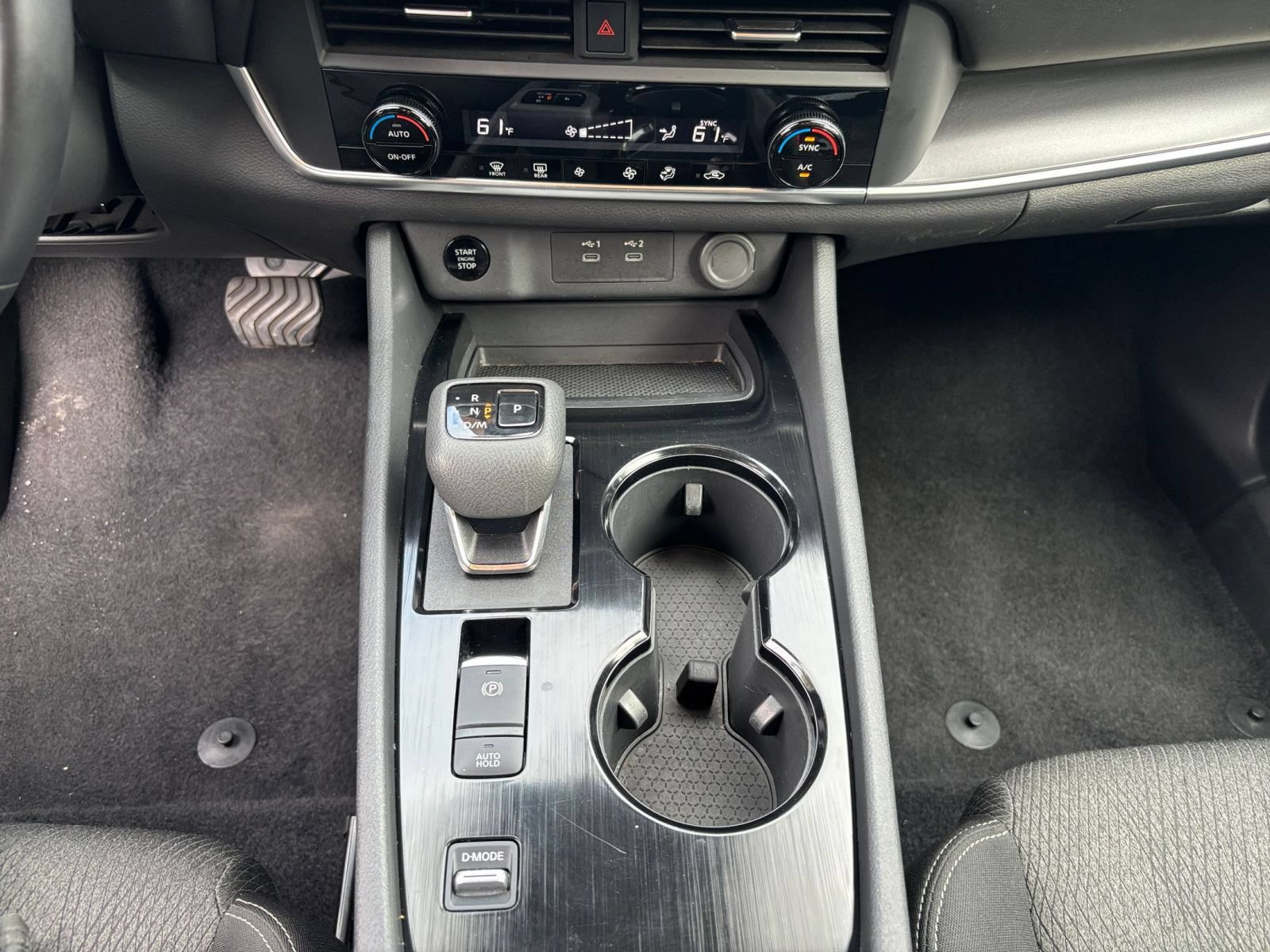 Used 2025 Nissan Rogue SV FWD image 42
