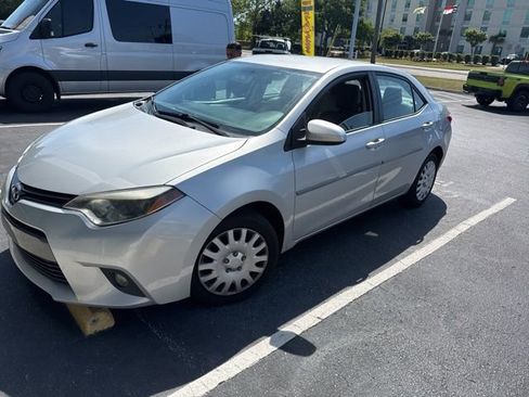 Used 2016 Toyota Corolla LE image 4