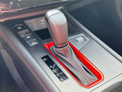 New 2025 Nissan Kicks SR image 17