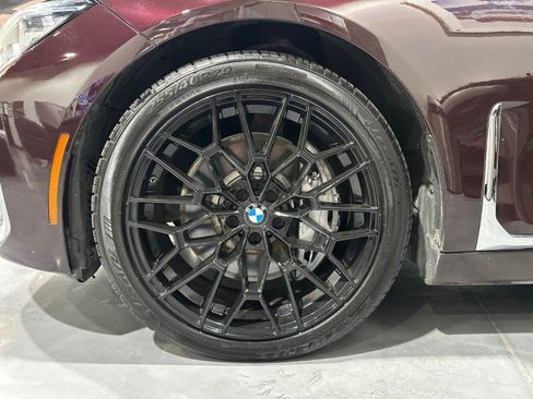 Used 2020 BMW 750i xDrive w/ Executive Package AWD/4WD image 7