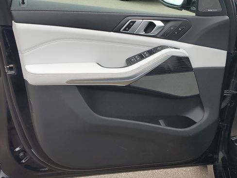 Certified 2025 BMW X5 xDrive40i w/ M Sport Package image 5