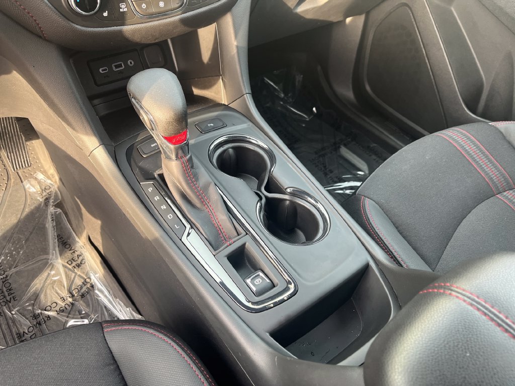 Used 2023 Chevrolet Equinox RS w/ LPO, Floor Liner Package AWD/4WD image 25