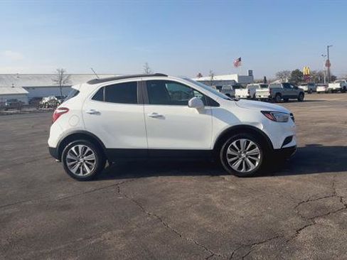 Used 2020 Buick Encore Preferred image 32