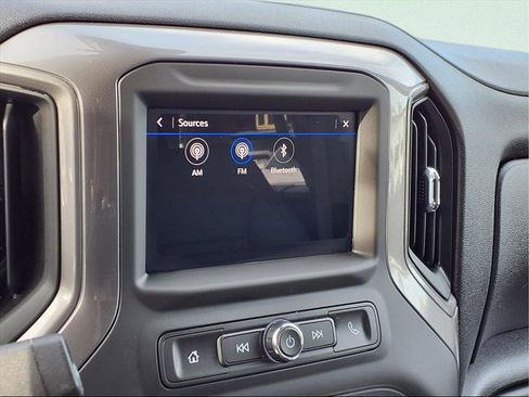 Used 2025 GMC Sierra 1500 Pro w/ Pro Value Package image 24