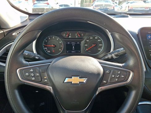 Used 2024 Chevrolet Malibu LT image 19