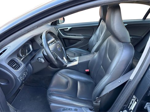 Used 2016 Volvo S60 T5 Premier w/ Protection Package image 9