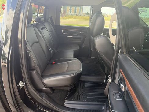 Used 2013 RAM 1500 Laramie w/ Convenience Group AWD/4WD image 19