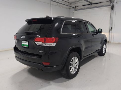 Used 2021 Jeep Grand Cherokee Laredo w/ Security & Convenience Group AWD/4WD image 9