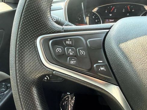 Used 2024 Chevrolet Equinox LT AWD/4WD image 32