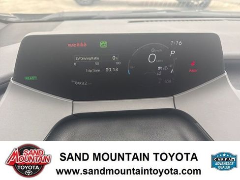 Used 2024 Toyota Prius Prime XSE image 16