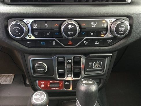 New 2024 Jeep Wrangler Unlimited image 18