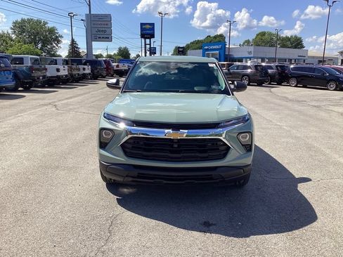 New 2026 Chevrolet TrailBlazer LS w/ LS Convenience Package AWD/4WD image 2