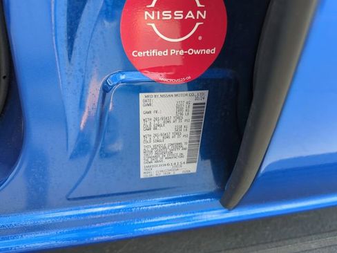 Used 2025 Nissan Frontier SV w/ SV Convenience Package image 48