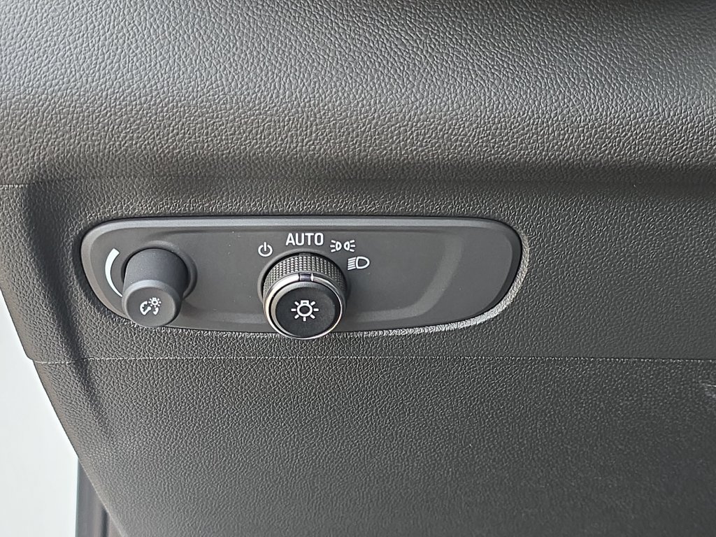 Used 2023 Buick Envision Preferred w/ Sport Touring Package AWD/4WD image 26