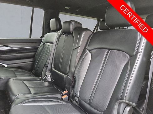 Used 2024 Jeep Wagoneer L Series II w/ Flexible Seating Group image 13